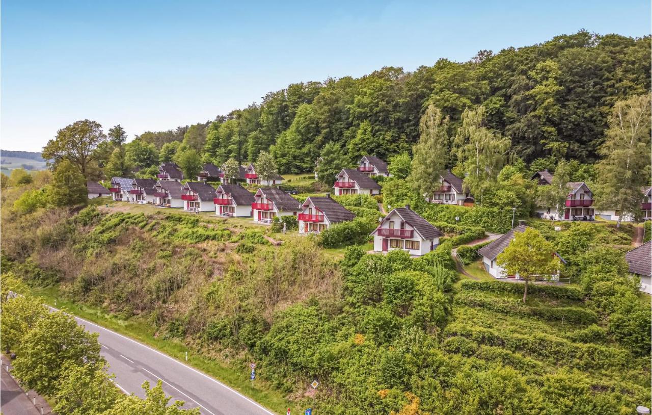 Awesome home in Kirchheim-Hessen with 3 Bedrooms&WiFi Kemmerode Exterior foto