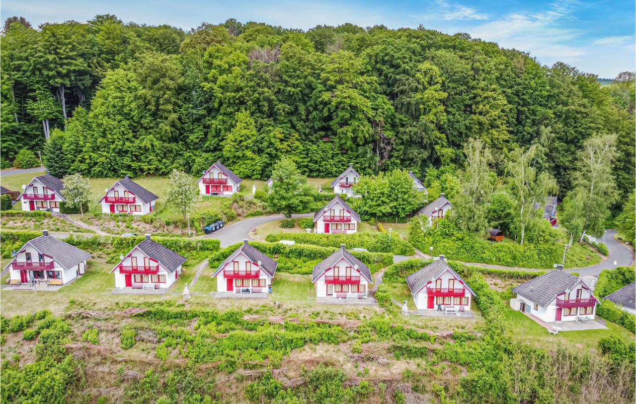 Awesome home in Kirchheim-Hessen with 3 Bedrooms&WiFi Kemmerode Exterior foto