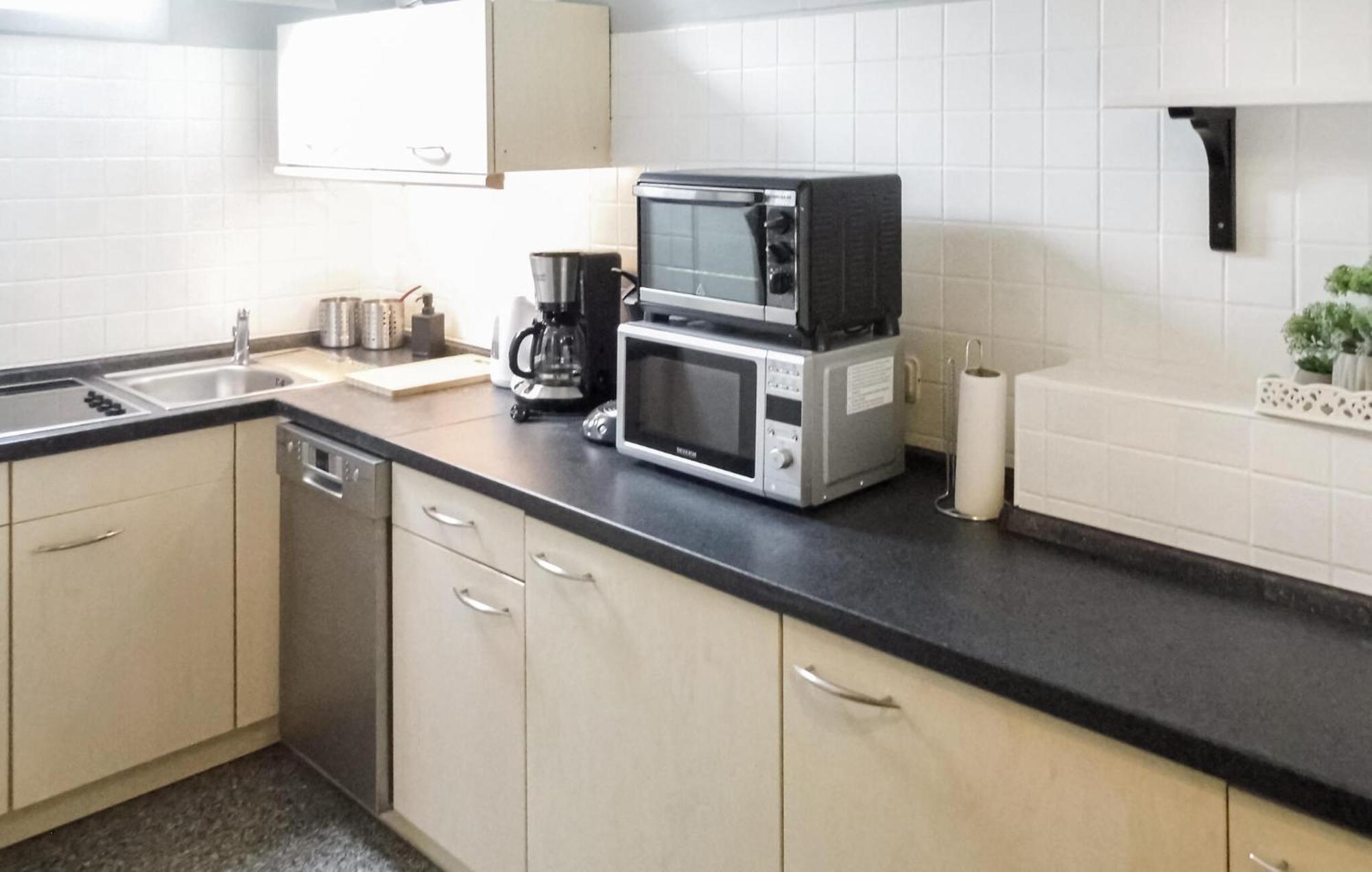 Awesome home in Kirchheim-Hessen with 3 Bedrooms&WiFi Kemmerode Exterior foto